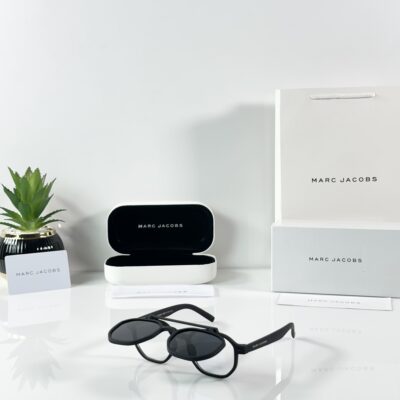 Marc Jacobs 1005 Flip Mate Black White
