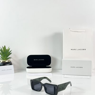 Marc Jacobs 1670 Black Green